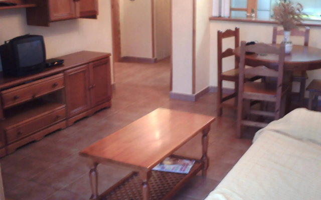 Apartamentos 3000 Escarrilla