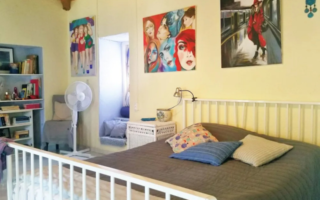 Hydra's Corner