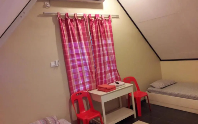 Maznah Guest House