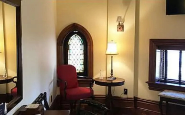 Clifton Heights Inn