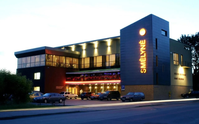hotelImage