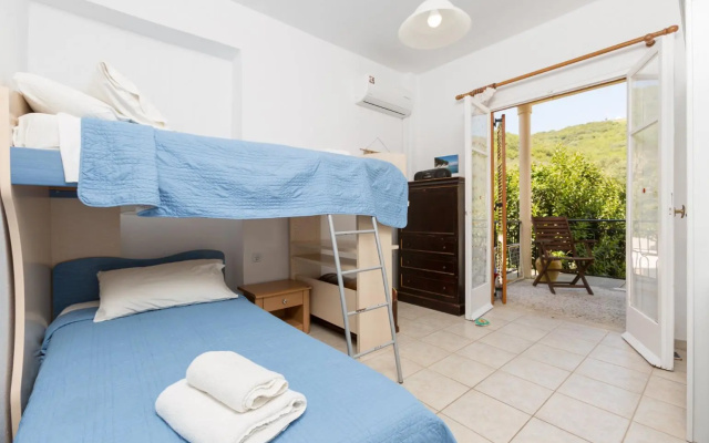 Anna Apartment