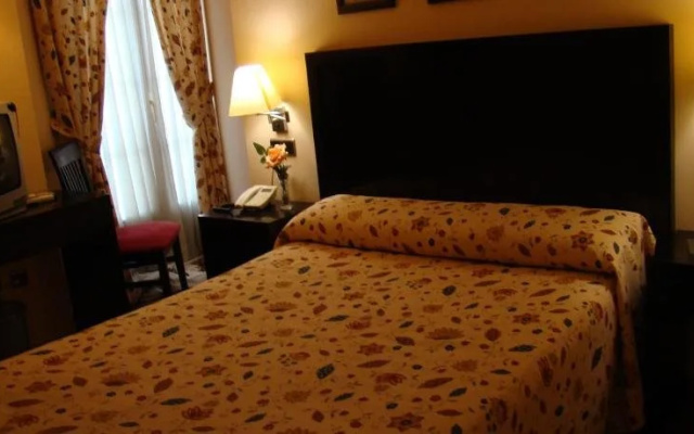 Hostal Plaza