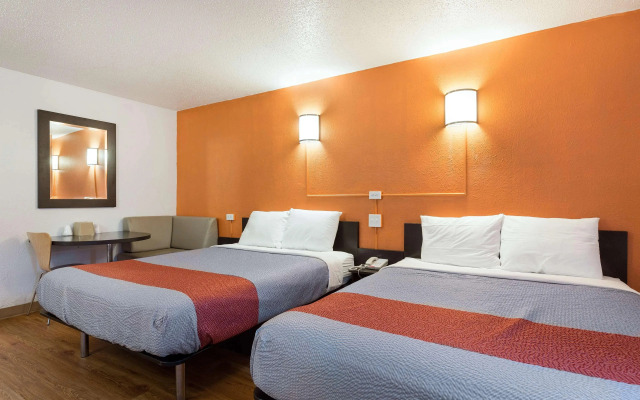 Americas Best Value Inn Lincoln, Illinois
