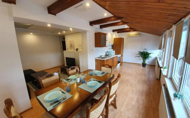 Ultracentral Apartments
