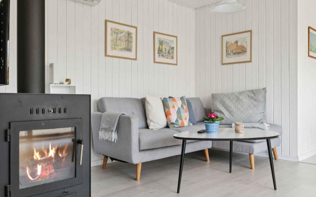 4 Star Holiday Home in Vaeggerlose