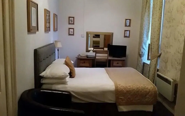 The Royal Hotel Tain