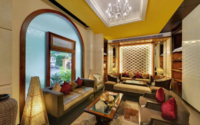 Grand Residency Hotel & Serviced Apartments