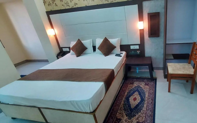Hotel Heera Palace