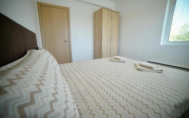 Apartments Bramar