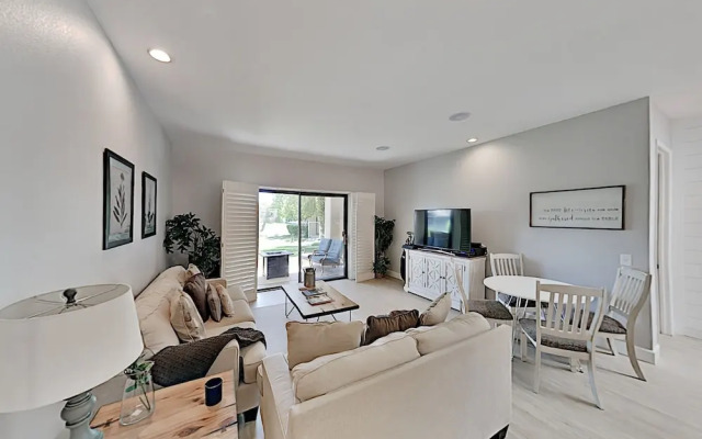 Newly Renovated 2020! 3 Bedroom Condo