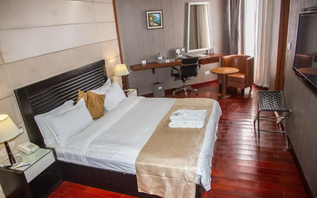 Airport Golden Tulip Hotel.