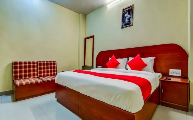 Collection O 18320 Hotel Utsav