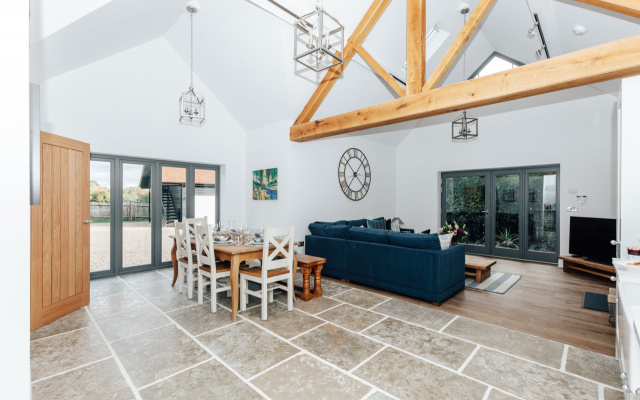 Woodvale Retreat - Sleeps 20