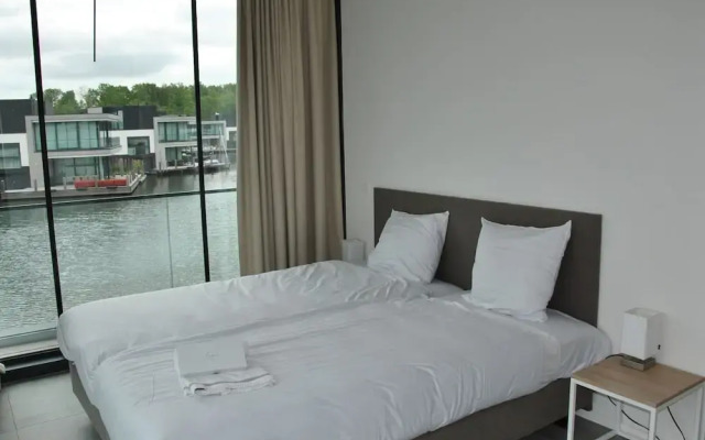 Waterfront Holiday Home in Arnemuiden
