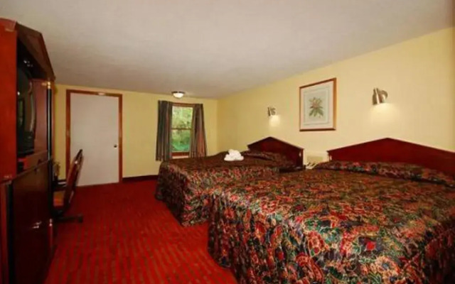 Captains Quarters Motel & Conference Center