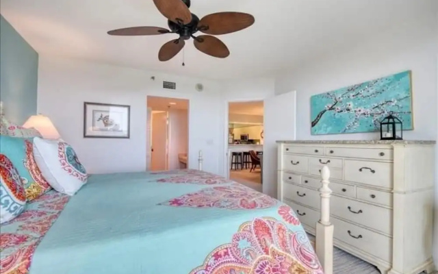 Som 112 - Somerset 2 Bedroom Condo by Redawning