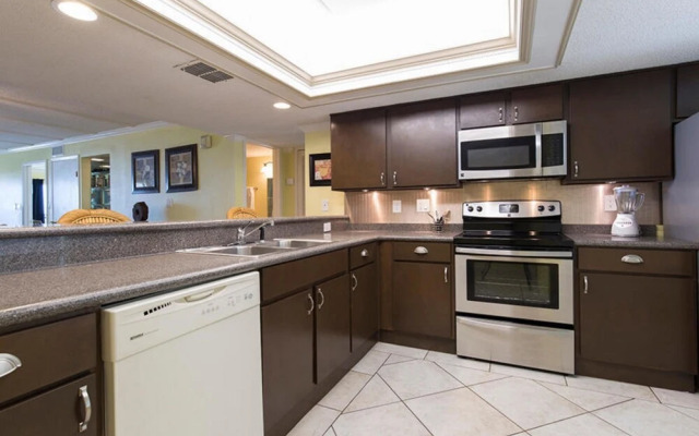 Saida IV Condominium 901