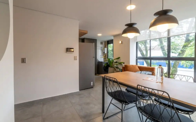 w Laureles 2BR w City Views
