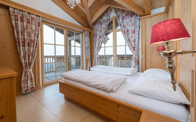 Avenida Panorama Chalets by Alpin Rentals