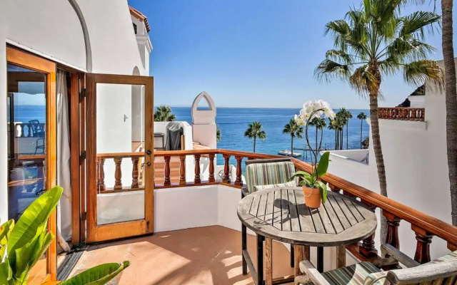 Lux Oceanfront Penthouse suite w/panoramic views