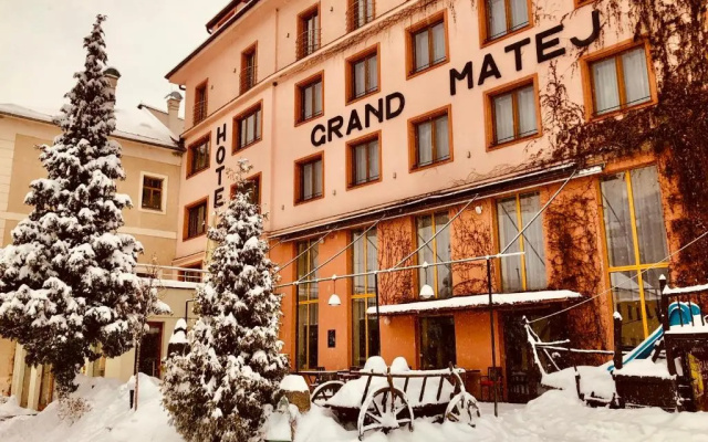 Hotel Grand Matej