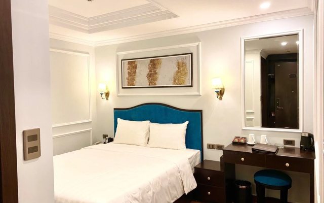 Hồng Vận Hotel