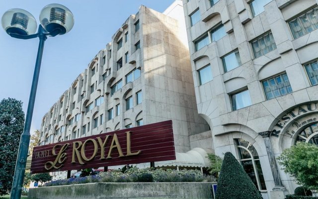 Le Royal Hotels & Resorts in Luxembourg, Luxembourg from 345$, photos, reviews - zenhotels.com hotel front