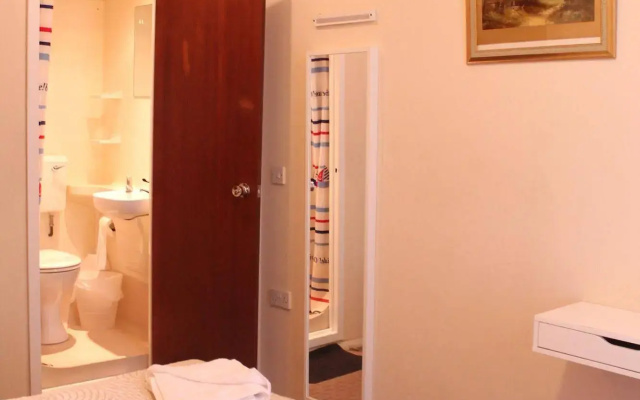 Romanos Hotel