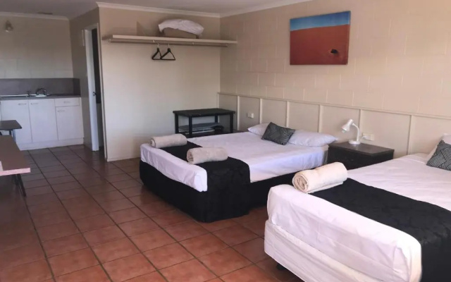 Central Motel
