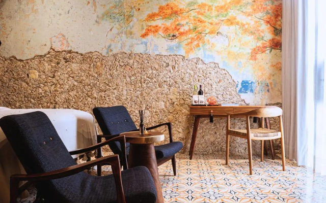 Adoro Hotel Boutique