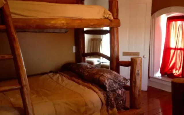 Tallgrass Lodge Bed and Breakfast