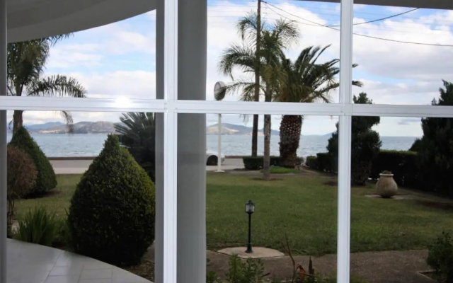 Miloi Rooms and Apartments