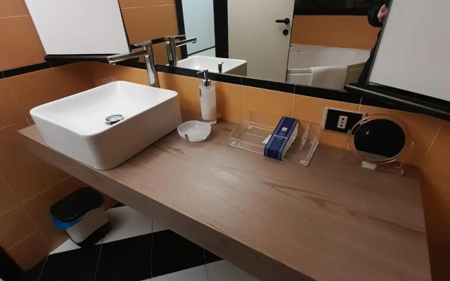 Corte Lambruschini central apartment with free Parking