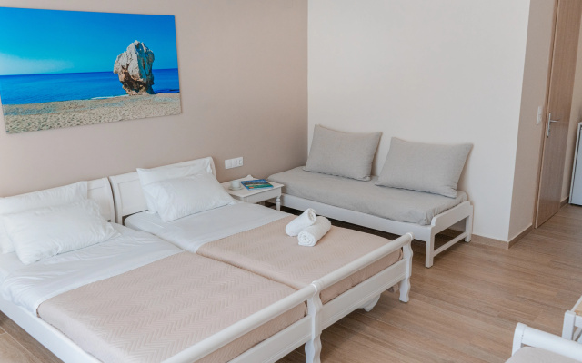 Thalassi Hotel