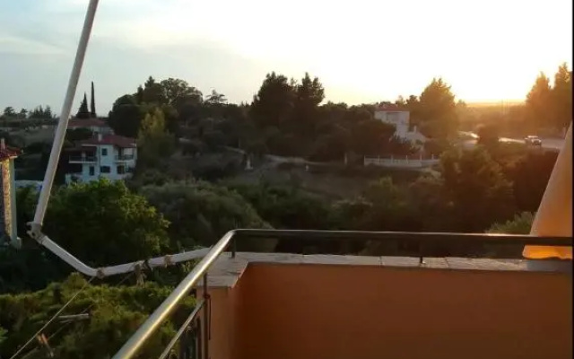Hidden Gem of Nikiti 4