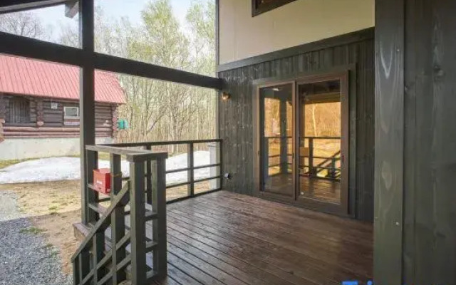 Slow House Niseko with Private Onsen