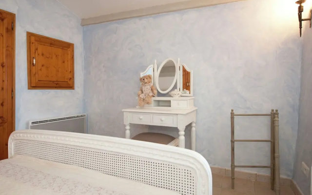 Beautiful Holiday Home in Barjols With Swimming Pool
