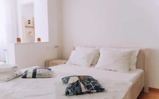 Class Apartments