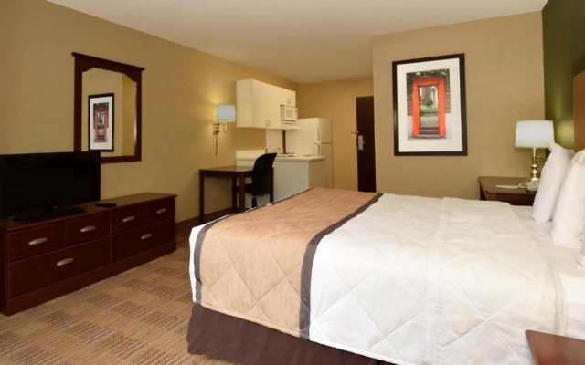 Studio 6 Corporate Extended Stay Buffalo Amherst NY