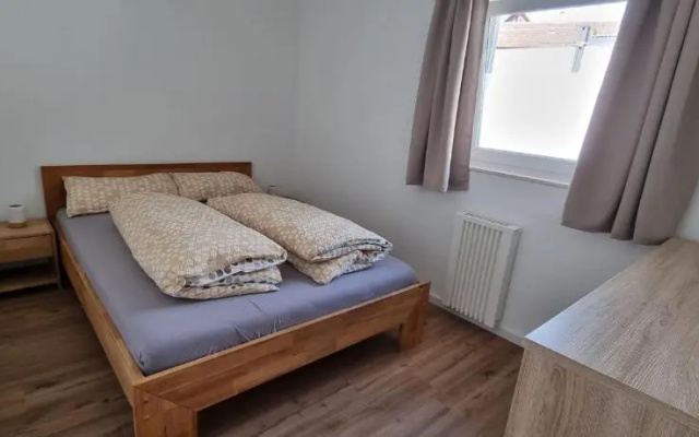FN Oak Bungalow