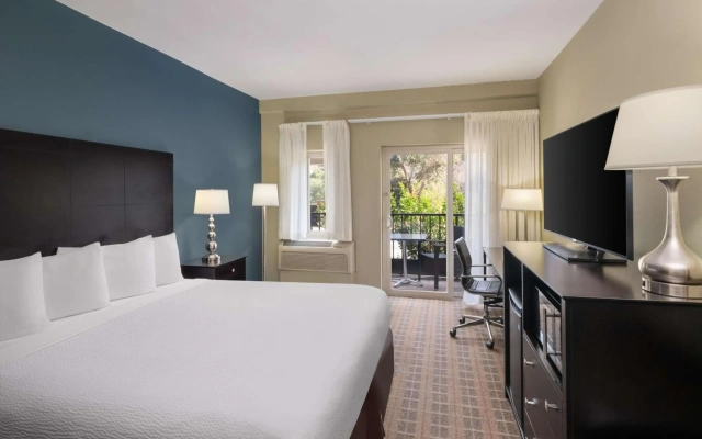 La Cuesta Inn, BW Signature Collection
