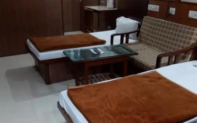 Hotel Heavens Guest House Haridwar