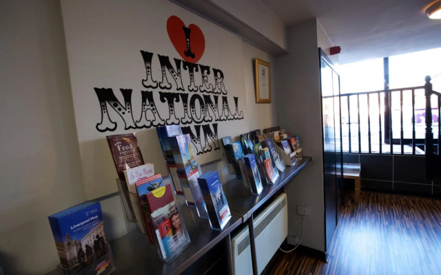 International Inn - Hostel
