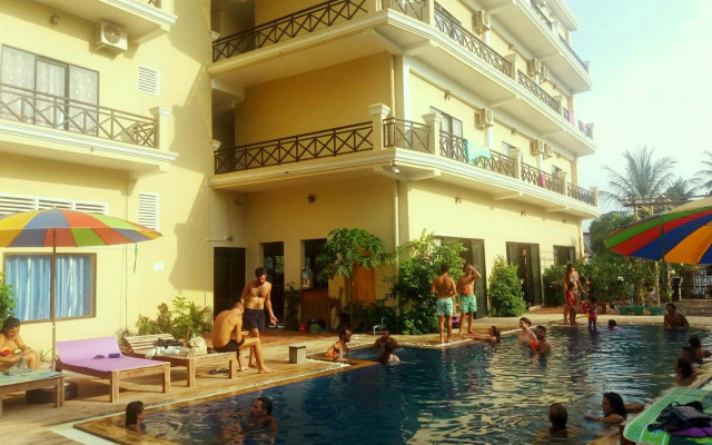 Blue Diamond Hostel