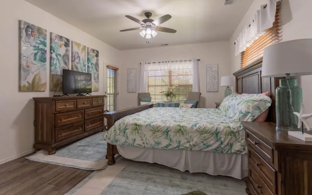 Simple Serenity 3 Bedroom Condo by RedAwning