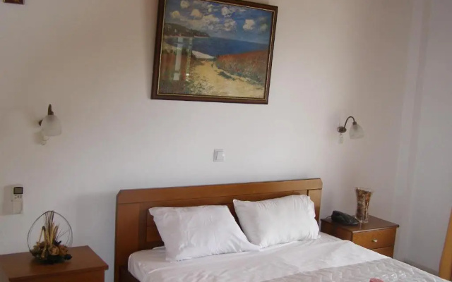 Evridiki Apartments