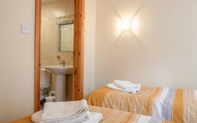 Hendre Cottage
