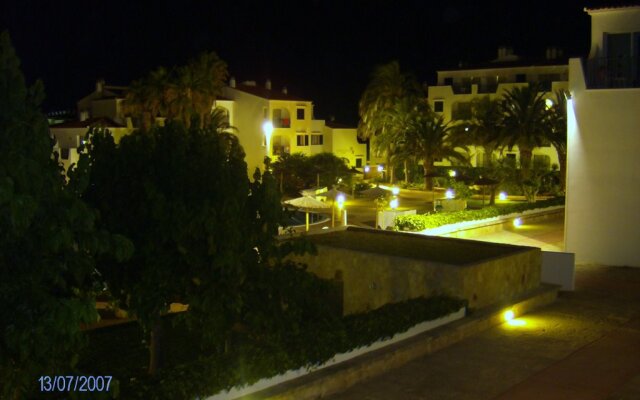 Отель Apartamentos Vista Blanes Испания, Кала-эн-Бланес - отзывы, цены и фото номеров - забронировать отель Apartamentos Vista Blanes онлайн вид на фасад