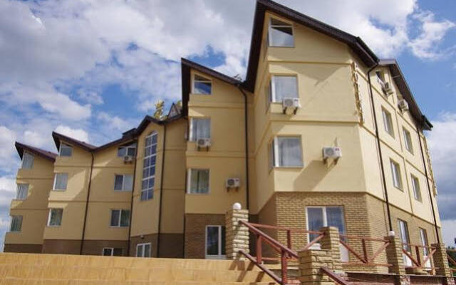 Vlada Hotel вид на фасад
